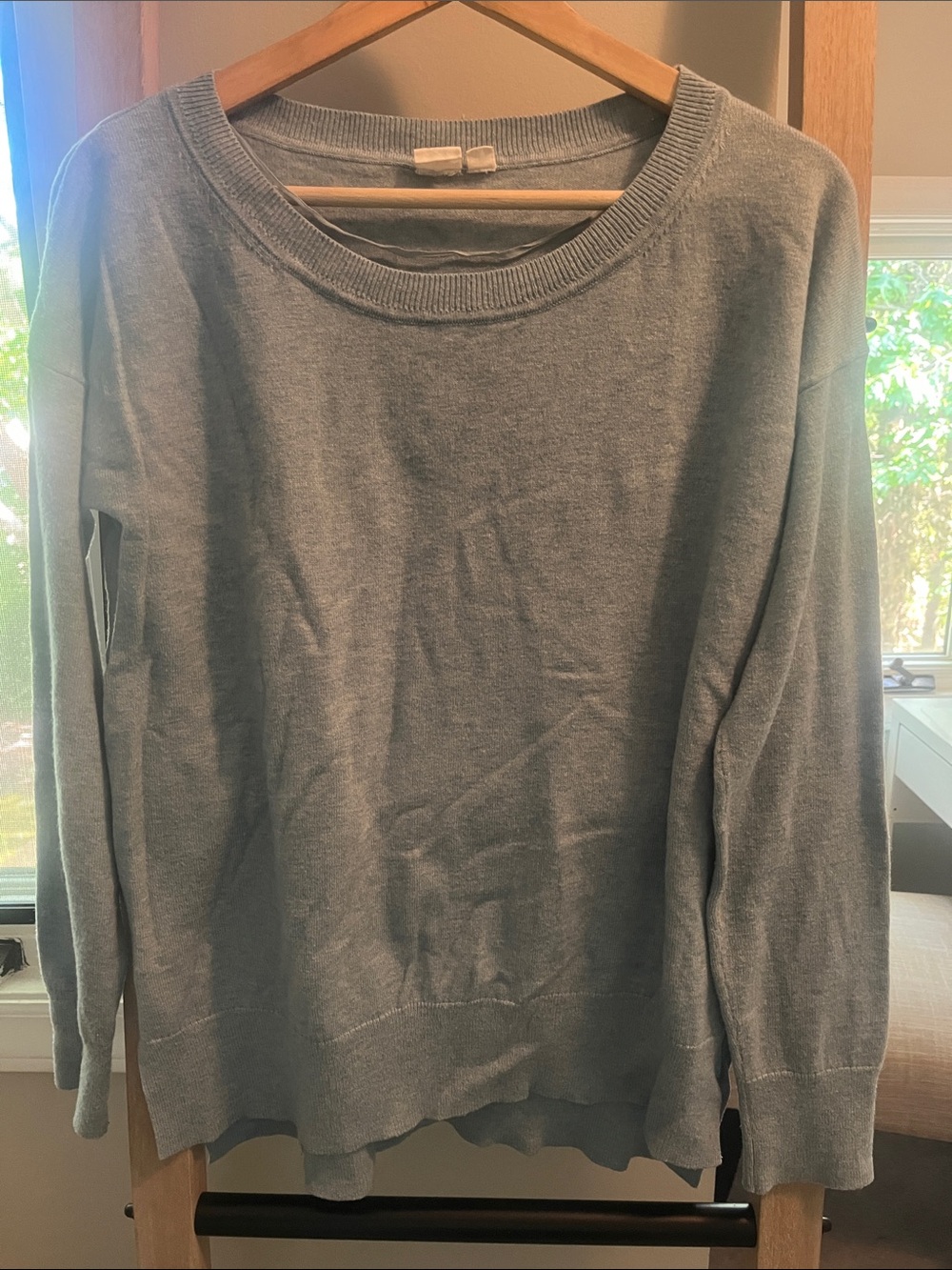 Women’s Crewneck Sweater - light blue